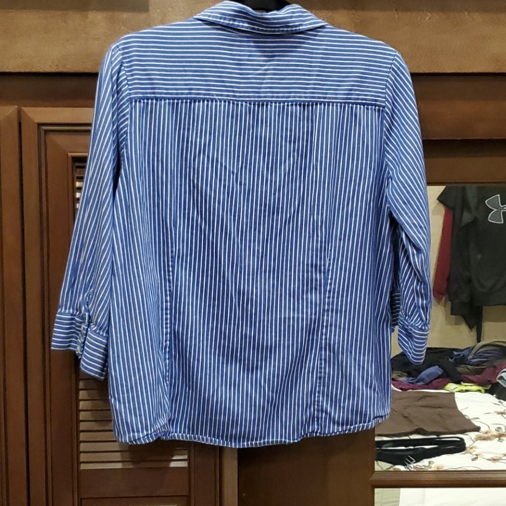 Croft & Barrow  striped button down - Picture 2 of 3